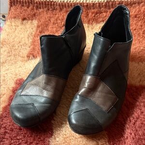 Remonte Black and Brown Ankle Booties